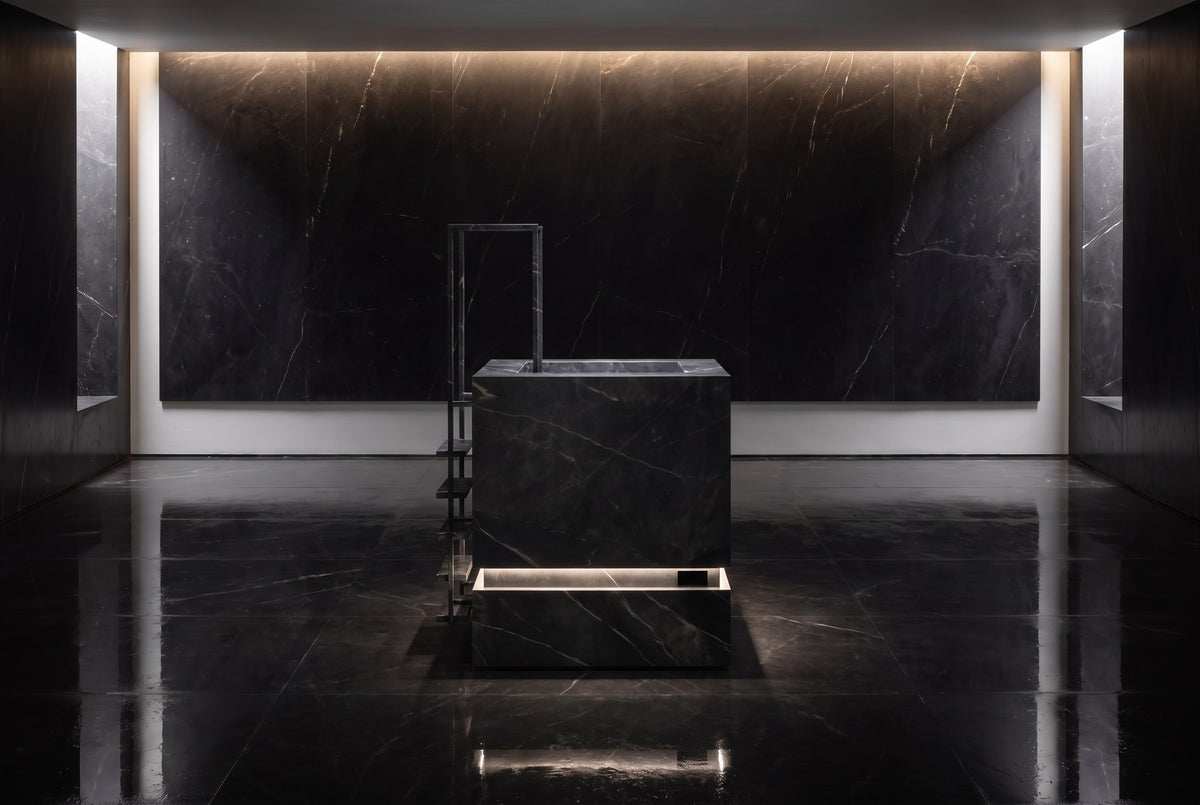 FRODE i Calacatta Black